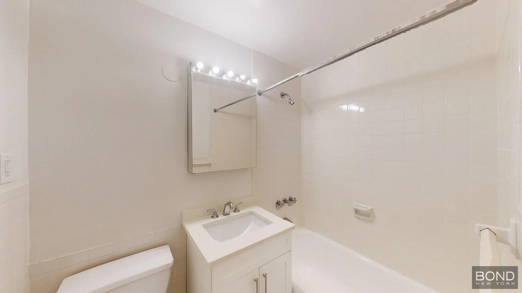 333 East 49th Street - Photo 3