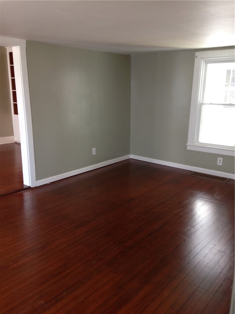37 Gregory Street - Photo 5