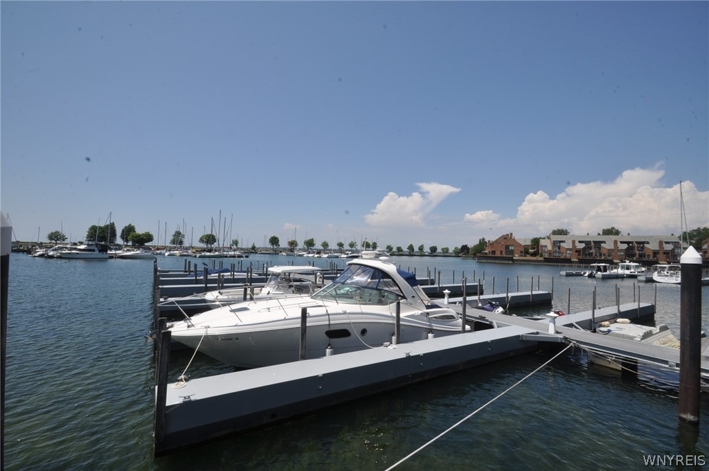 40 Waterfront Circle - Photo 2