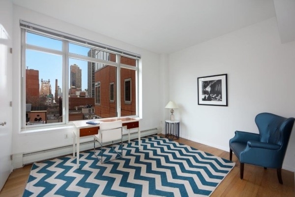 east 59th at - Photo 7