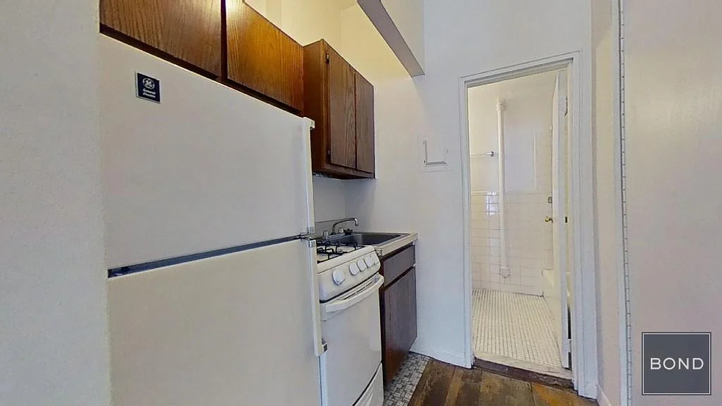 212 East 85th Street - Photo 1