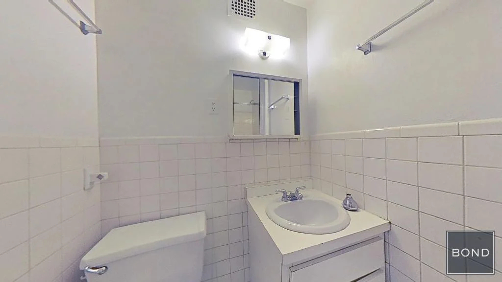 212 East 85th Street - Photo 3