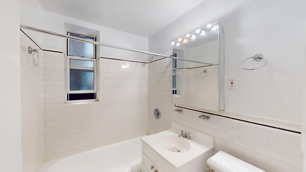 117 West 13th Street - Photo 8