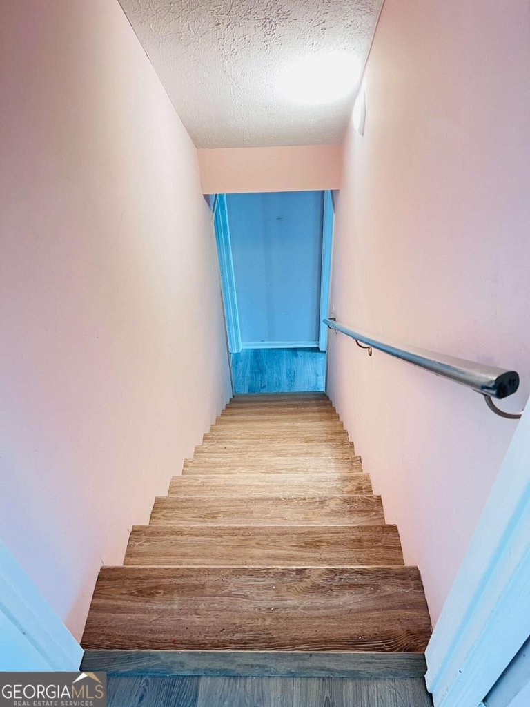 563 Crestridge Court - Photo 28