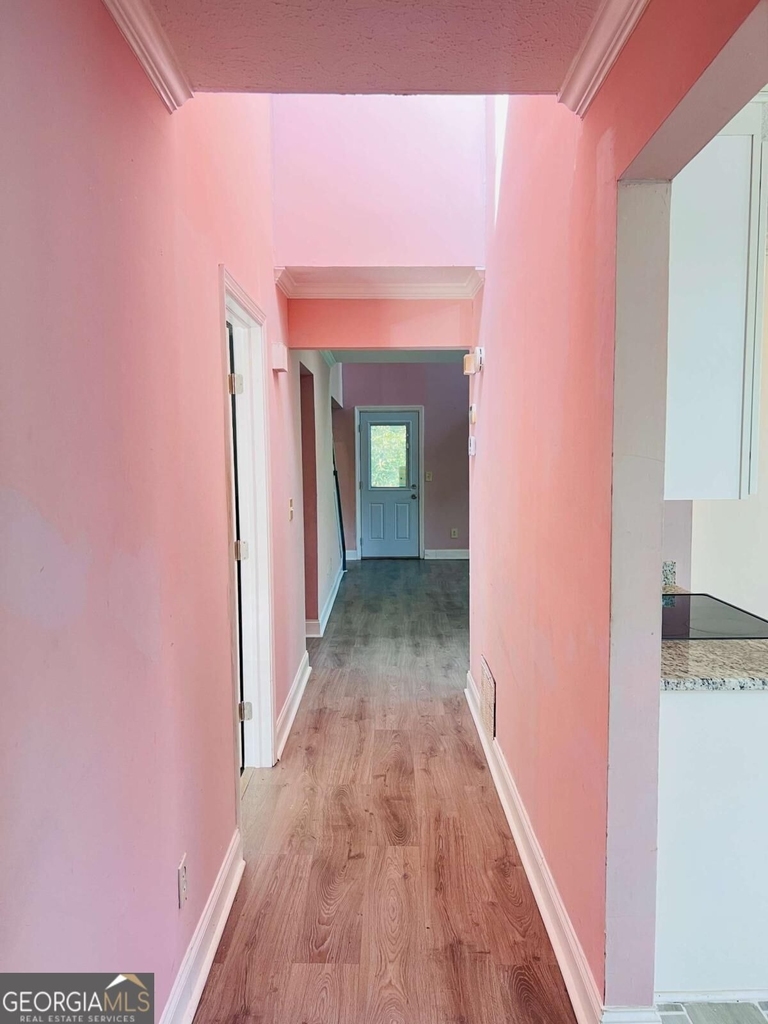 563 Crestridge Court - Photo 3