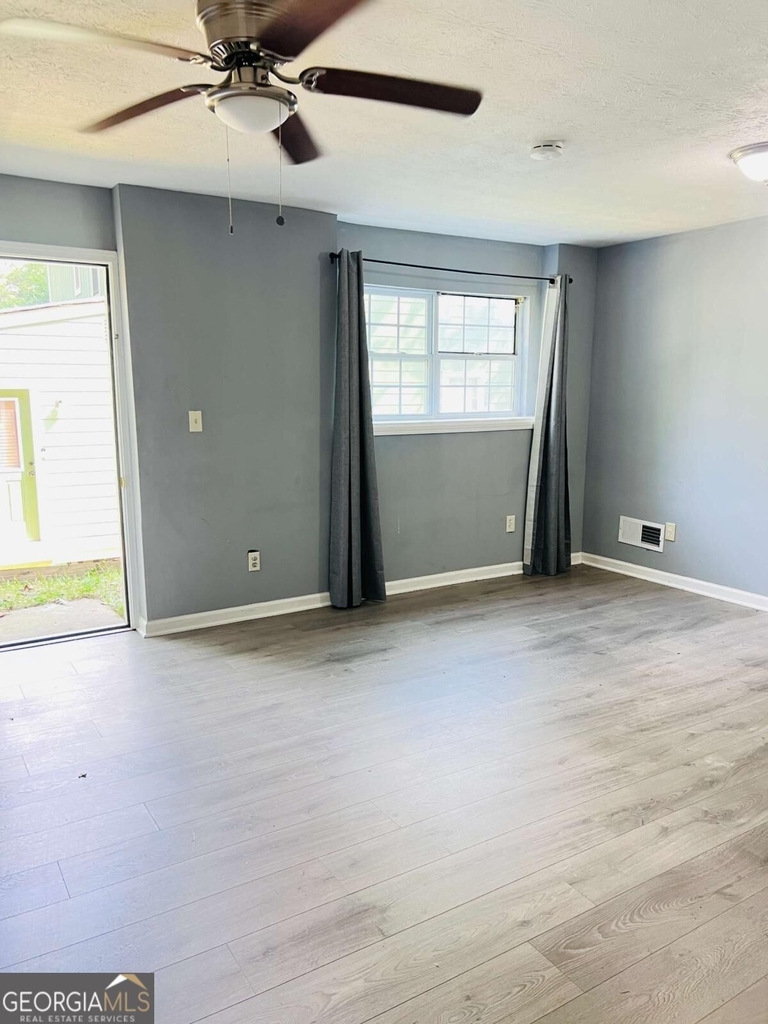 563 Crestridge Court - Photo 30
