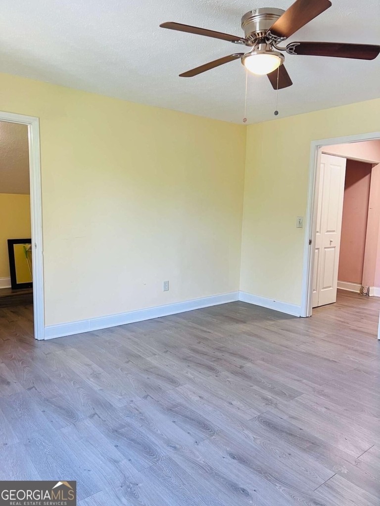 563 Crestridge Court - Photo 21