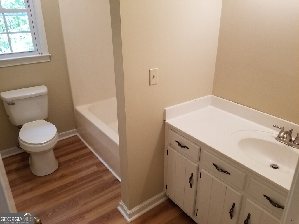 923 Old Summerville Road - Photo 6