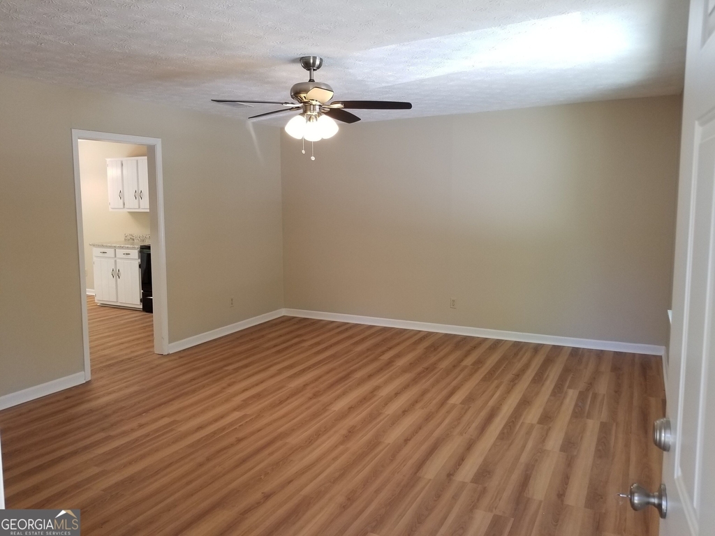 923 Old Summerville Road - Photo 1