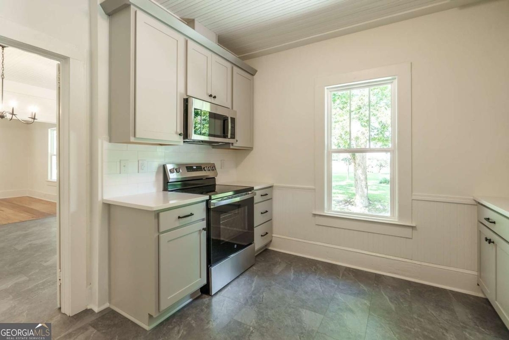 5380 Guthrie Road - Photo 13