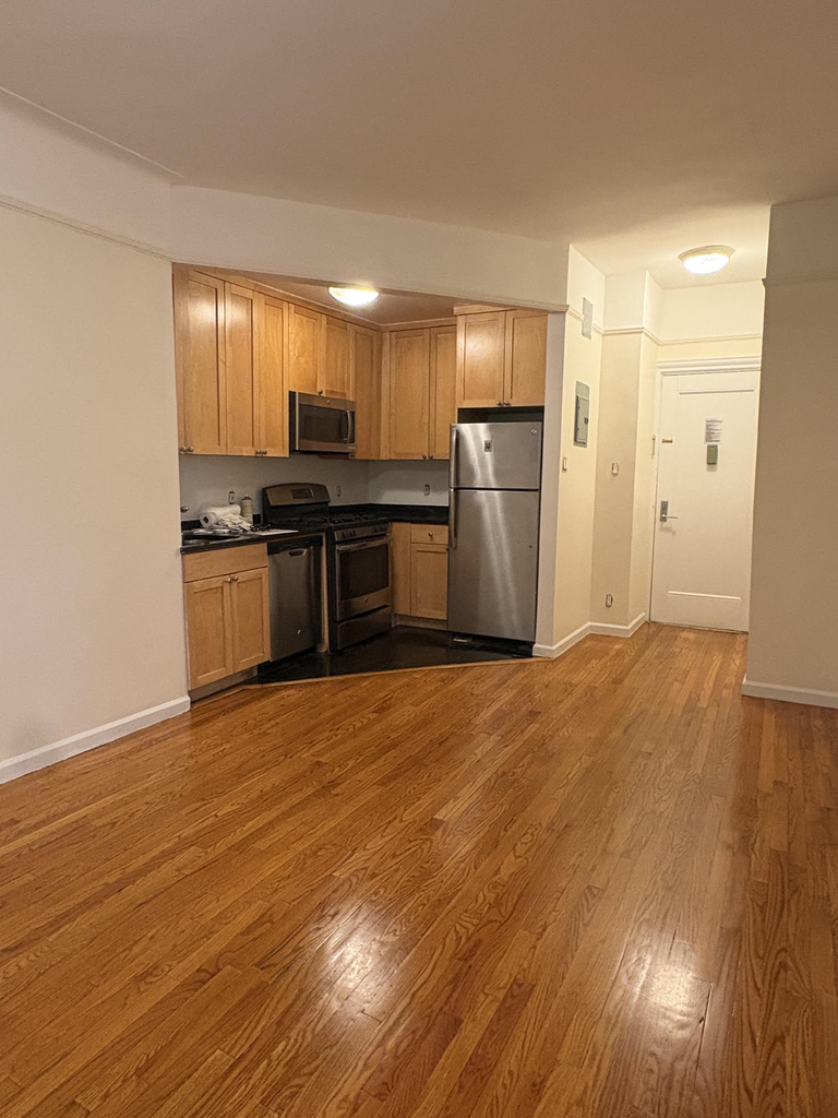 West 13th Street - Photo 2