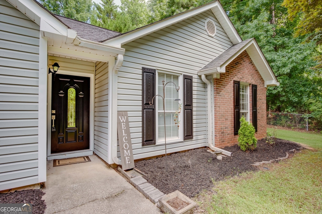 289 Marsha Way - Photo 2