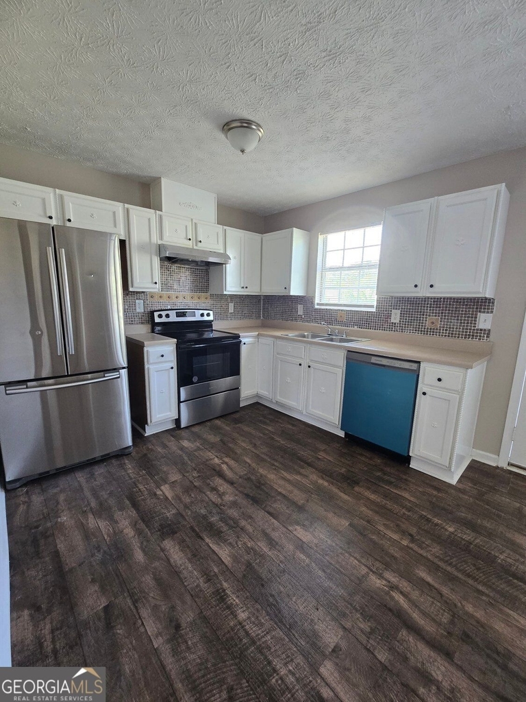 585 Forest Hills Path - Photo 9