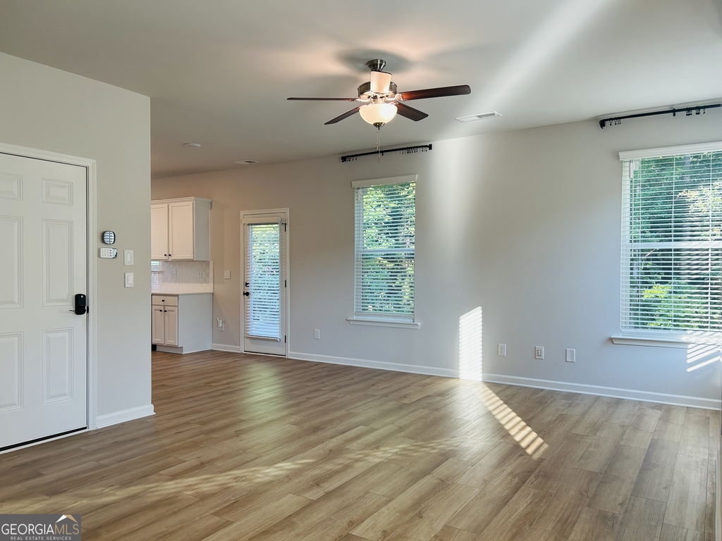 143 Chapel Hill Parkway - Photo 4