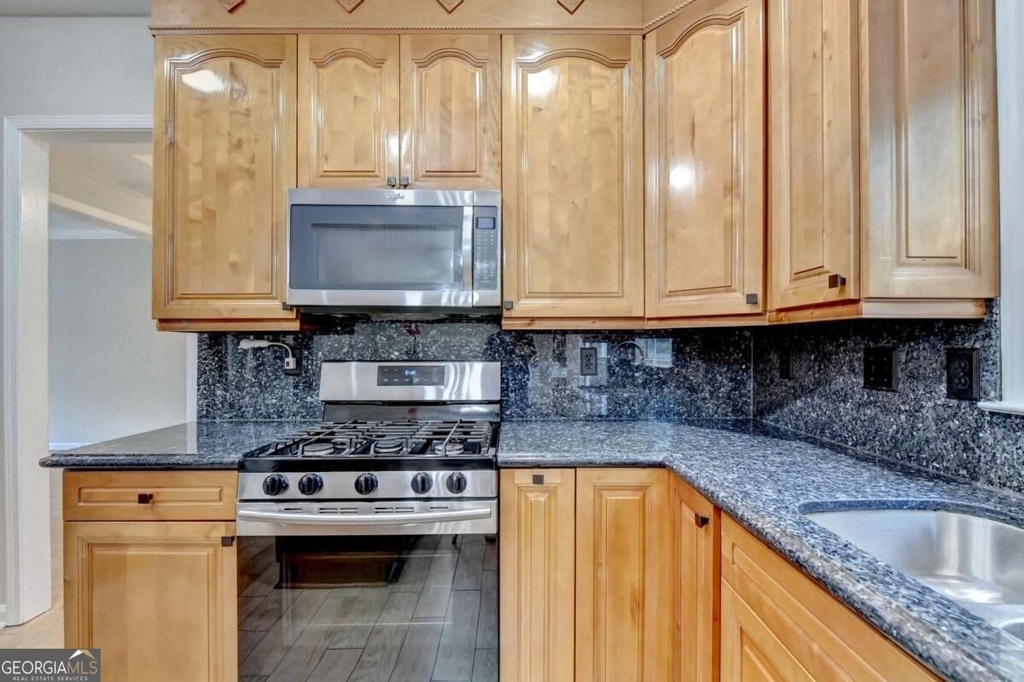 2835 Crestmont Court - Photo 21