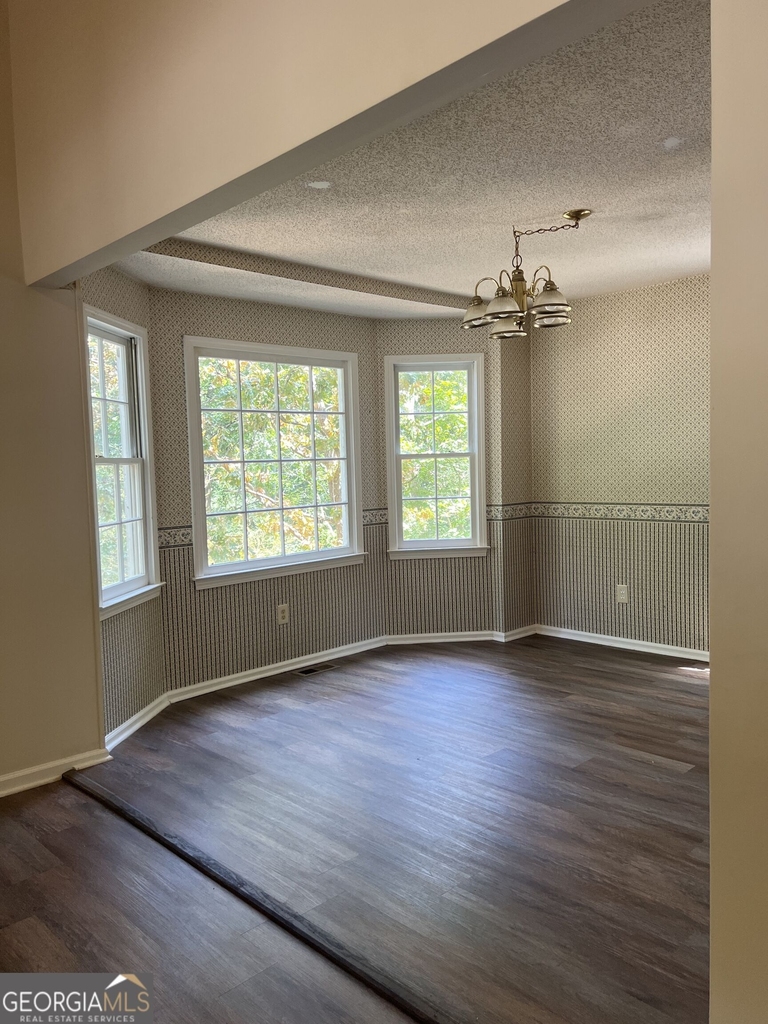 222 Garretts Drive - Photo 2