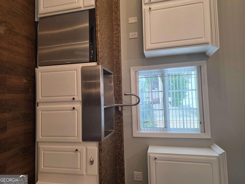 35 Montgomery Court - Photo 11