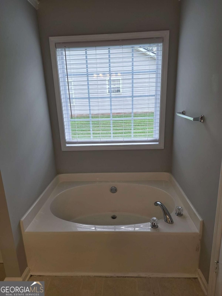 35 Montgomery Court - Photo 17