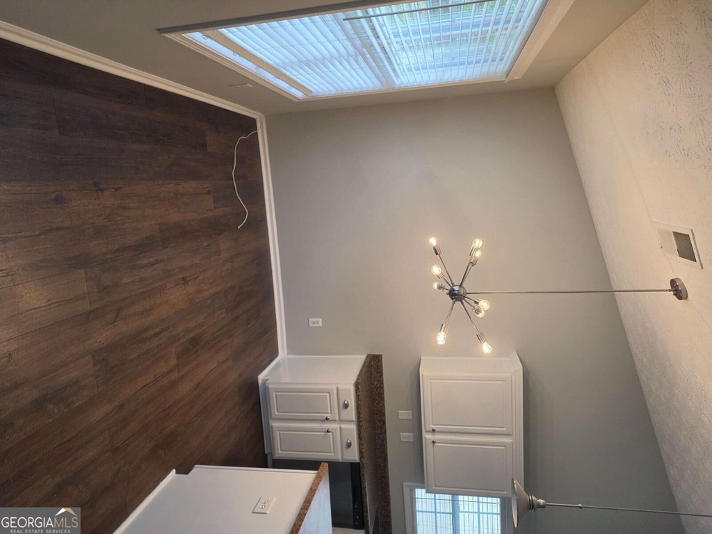 35 Montgomery Court - Photo 8
