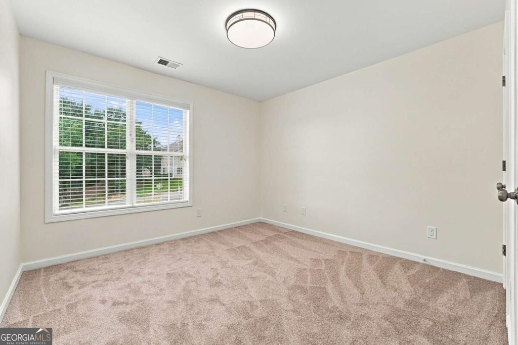 1422 Fountain Lakes Drive - Photo 16