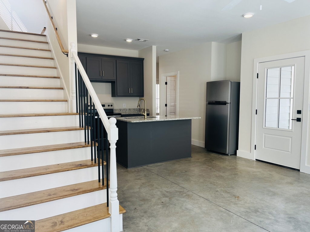 201a Cherry Street - Photo 4