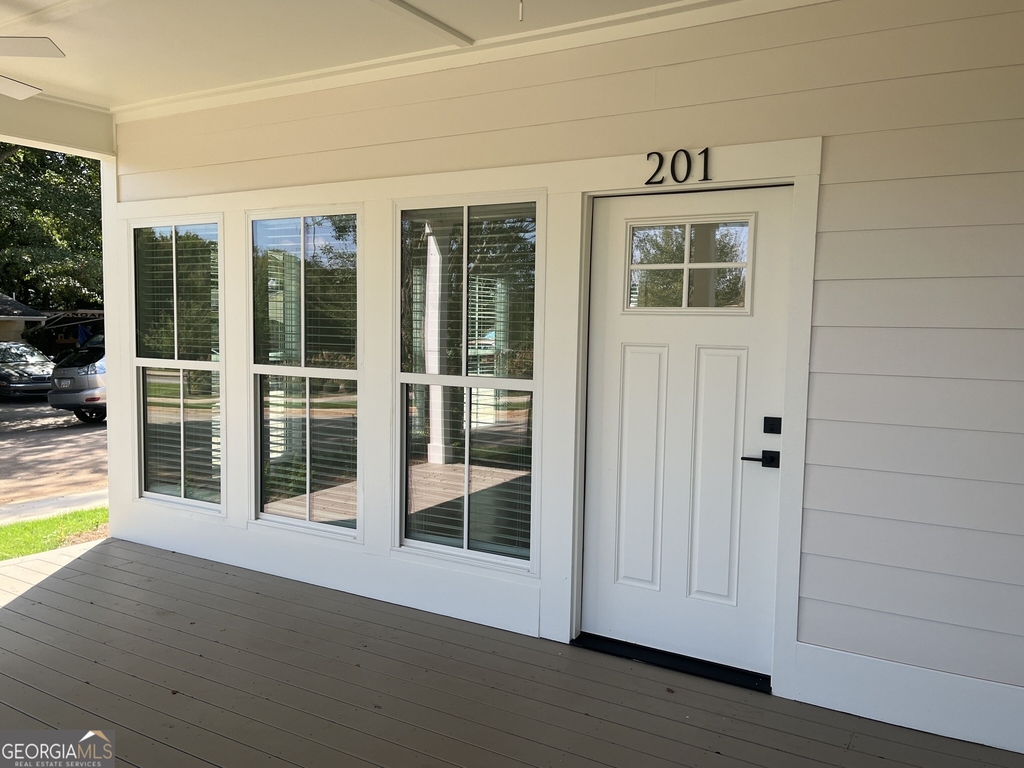201 Cherry Street - Photo 3