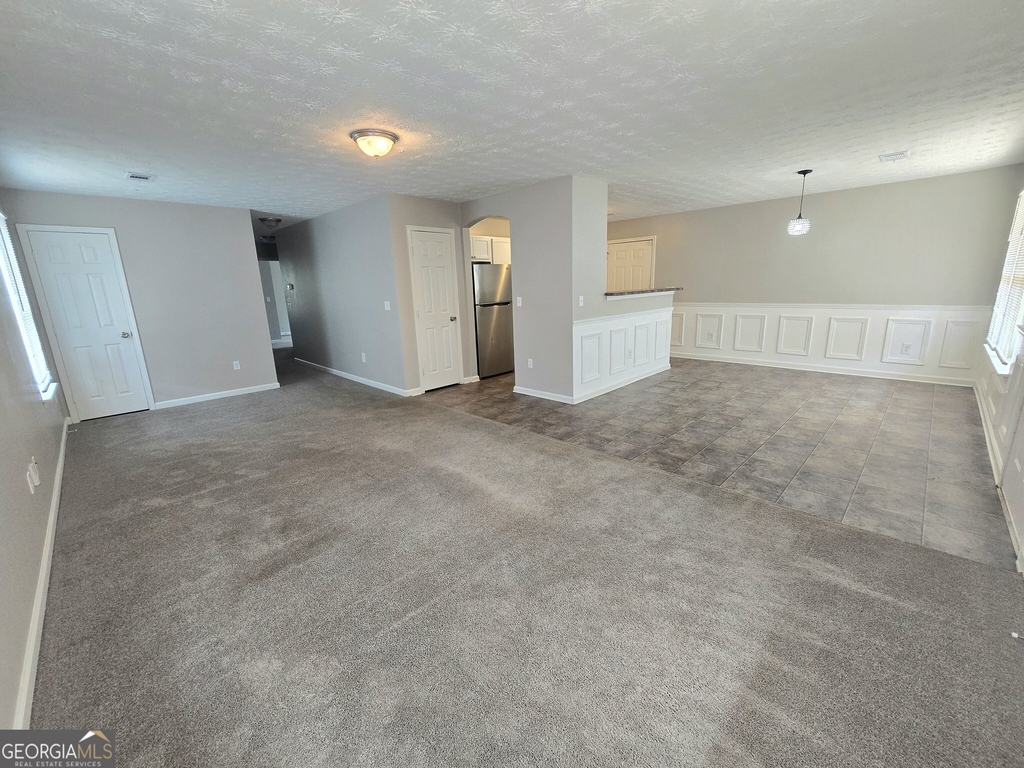 1147 Dunivin Drive - Photo 3