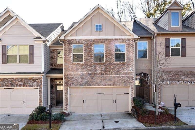 2349 Whiteoak Bend Se - Photo 0