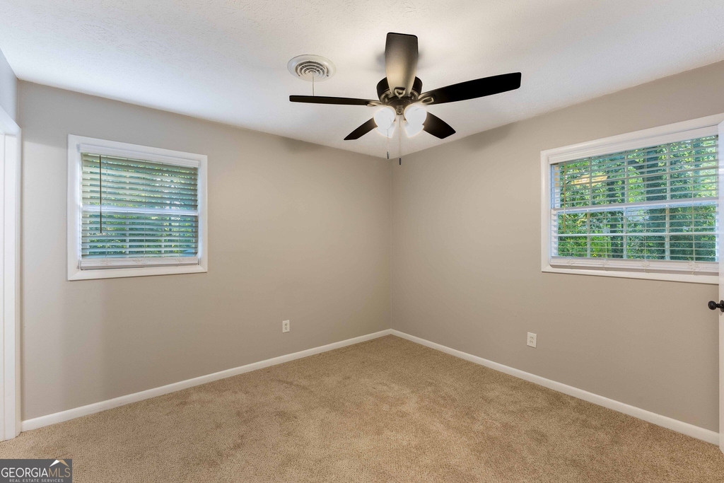 250 Forrest Avenue - Photo 26