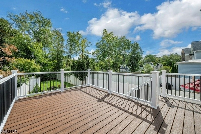 52 Madison St - Photo 16