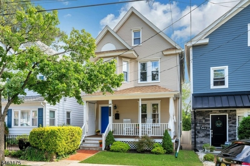 52 Madison St - Photo 0