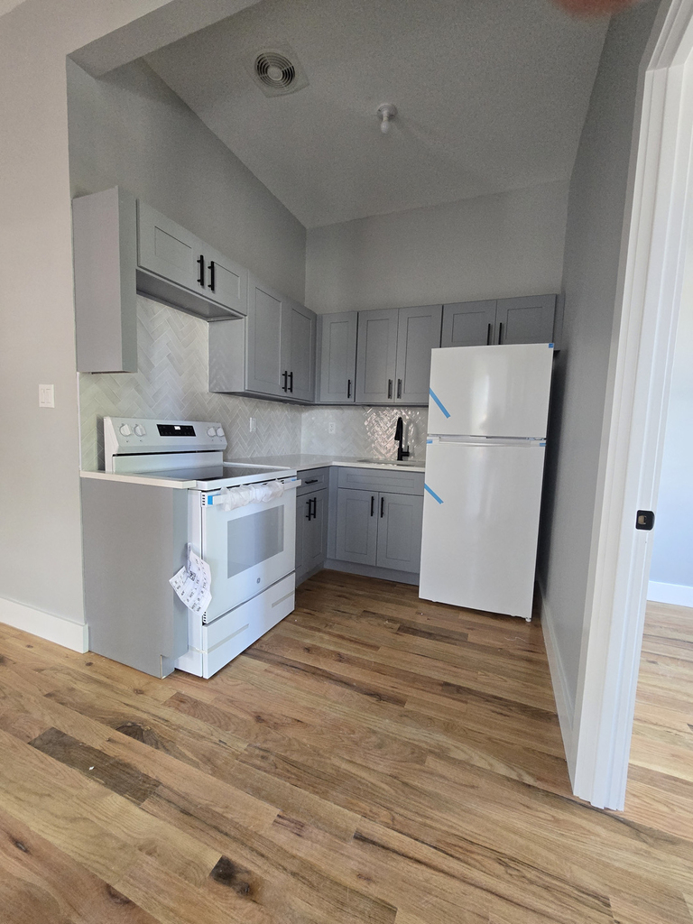 812 East 223rd Street - Photo 0