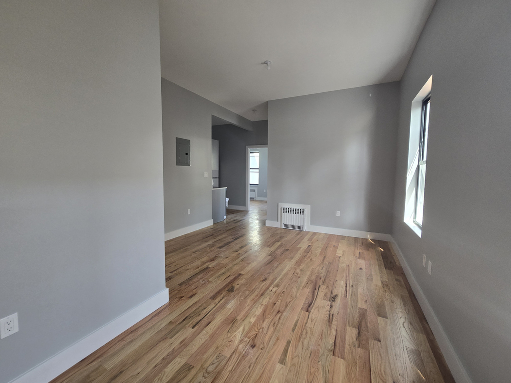 812 East 223rd Street - Photo 2
