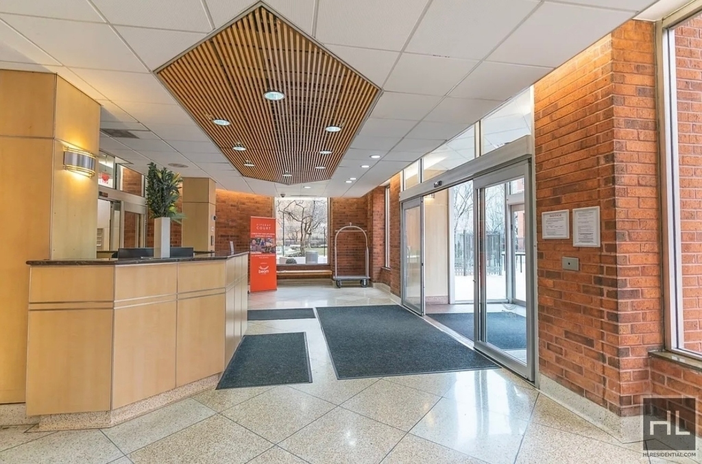 2nd Avenue - Photo 9