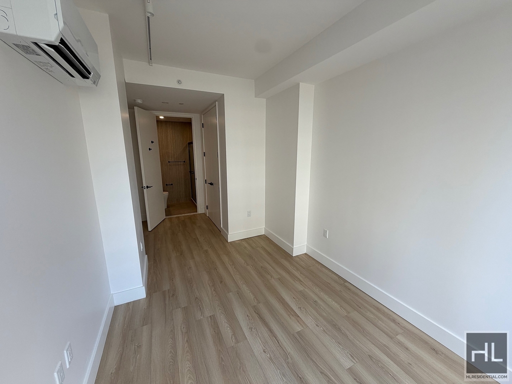 4 Avenue - Photo 7