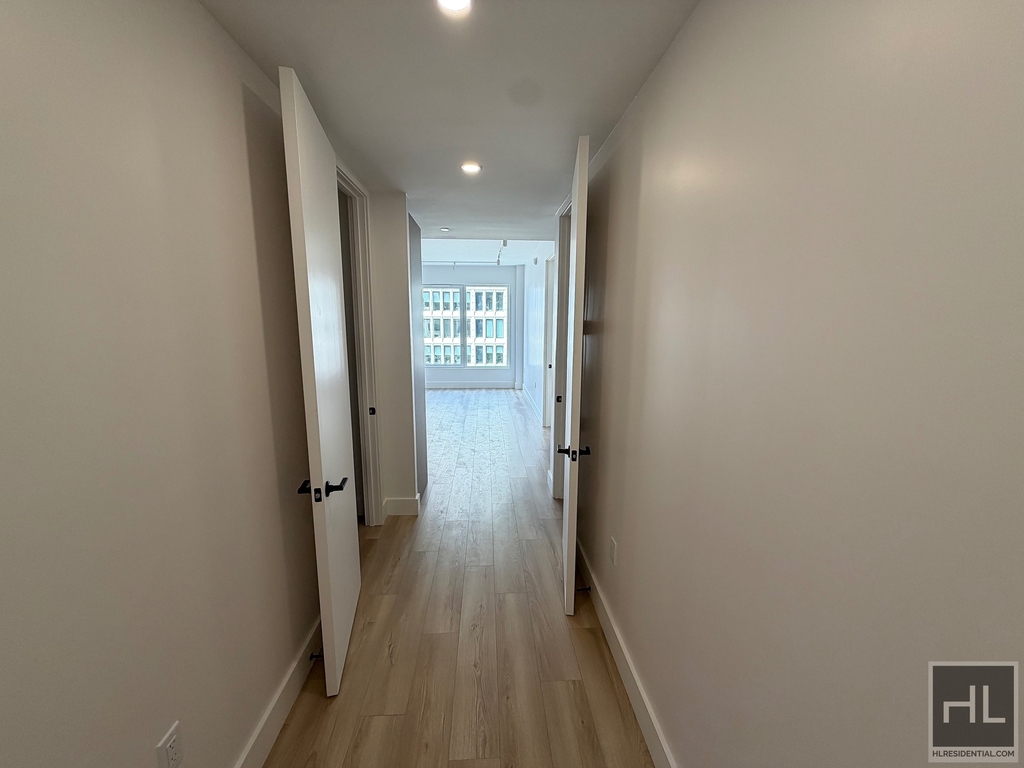 4 Avenue - Photo 12