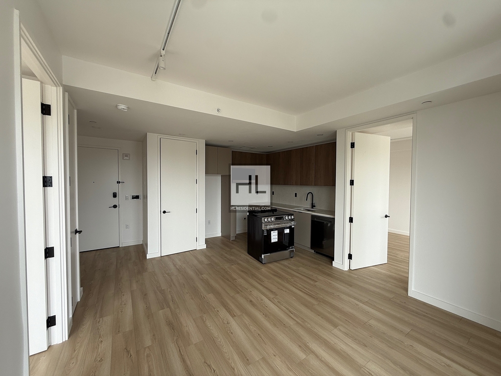 4 Avenue - Photo 1