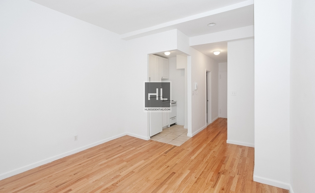 East 88th Street - Photo 1