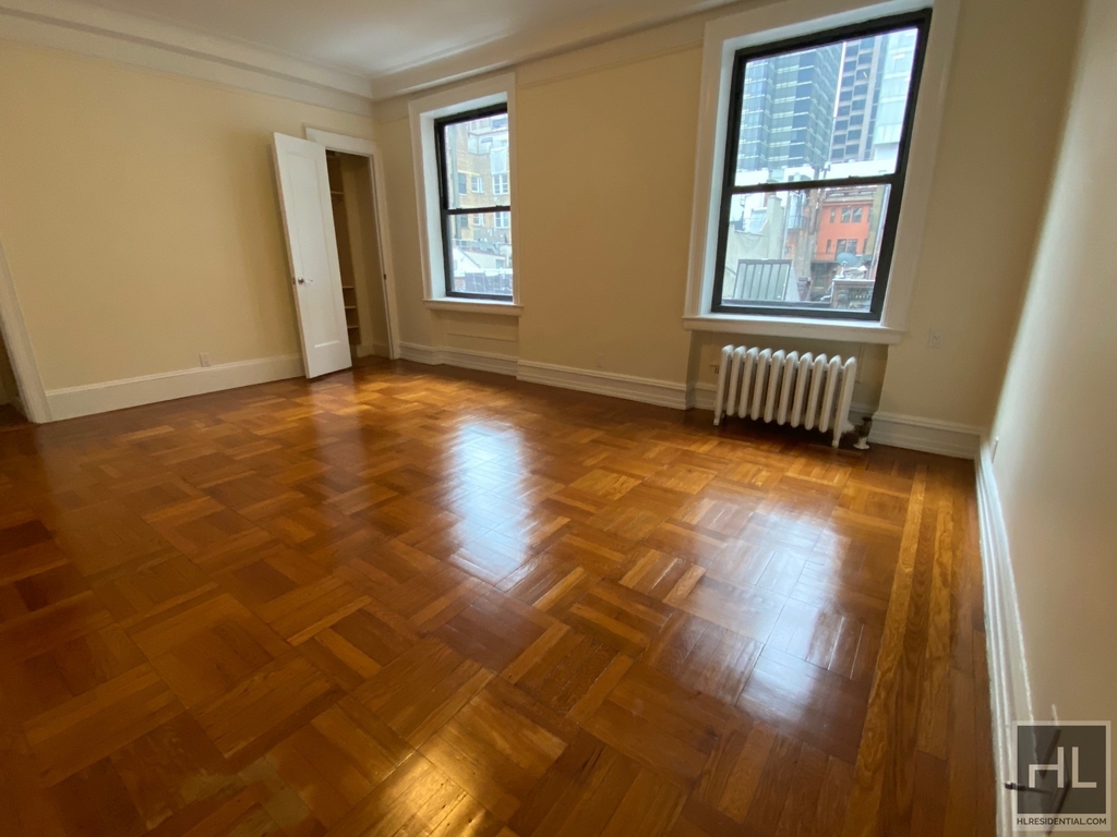 West 55th Street - Photo 0