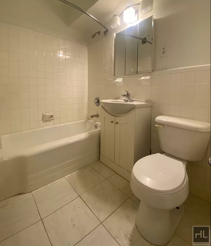 West 57th Street - Photo 2
