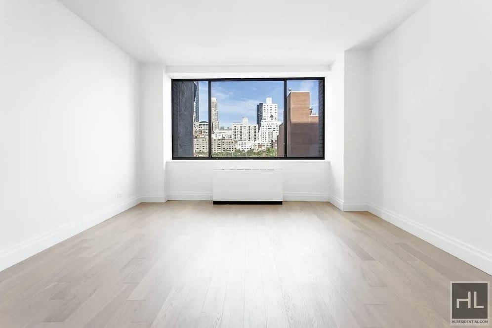 East 58th Street - Photo 1