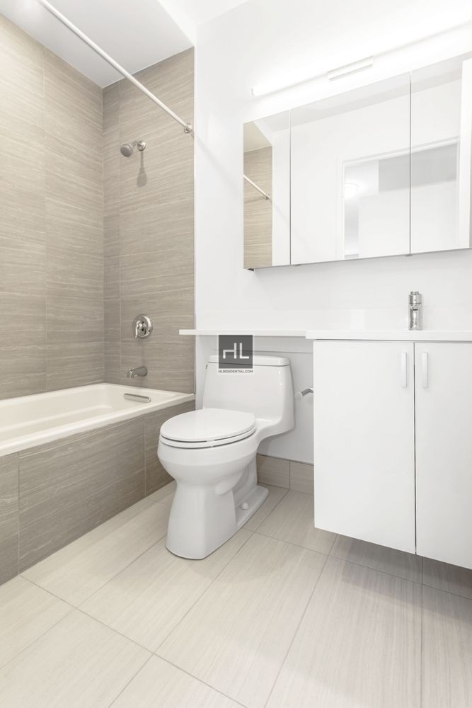 East 58th Street - Photo 3