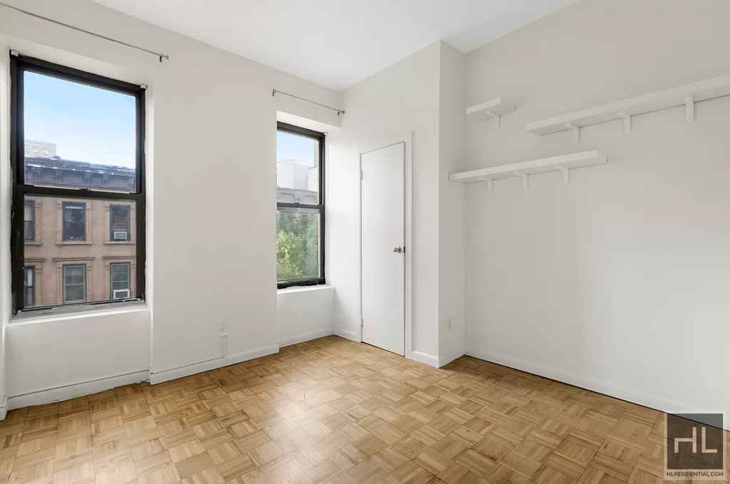 East 89 Street - Photo 3