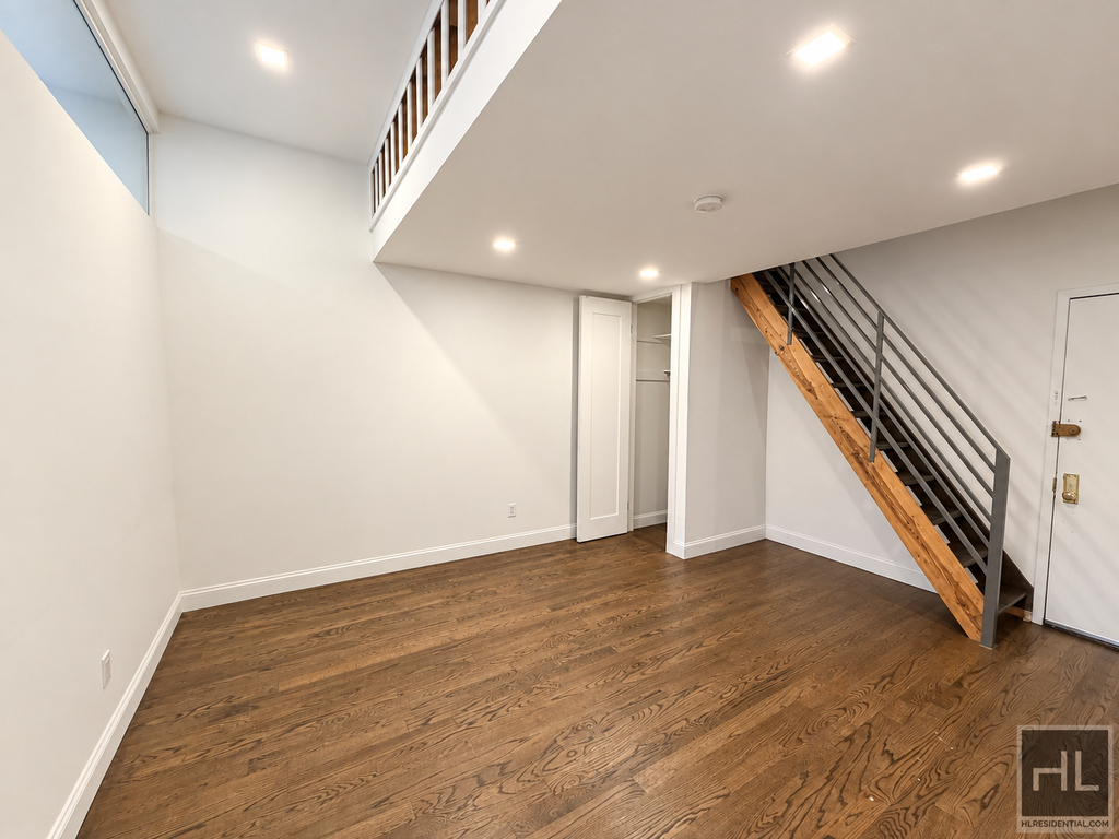 East 80 Street - Photo 0