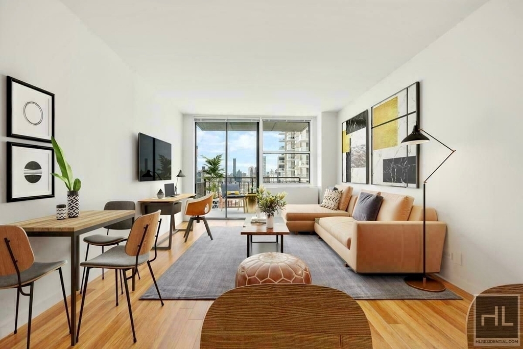 East 75th Street - Photo 0