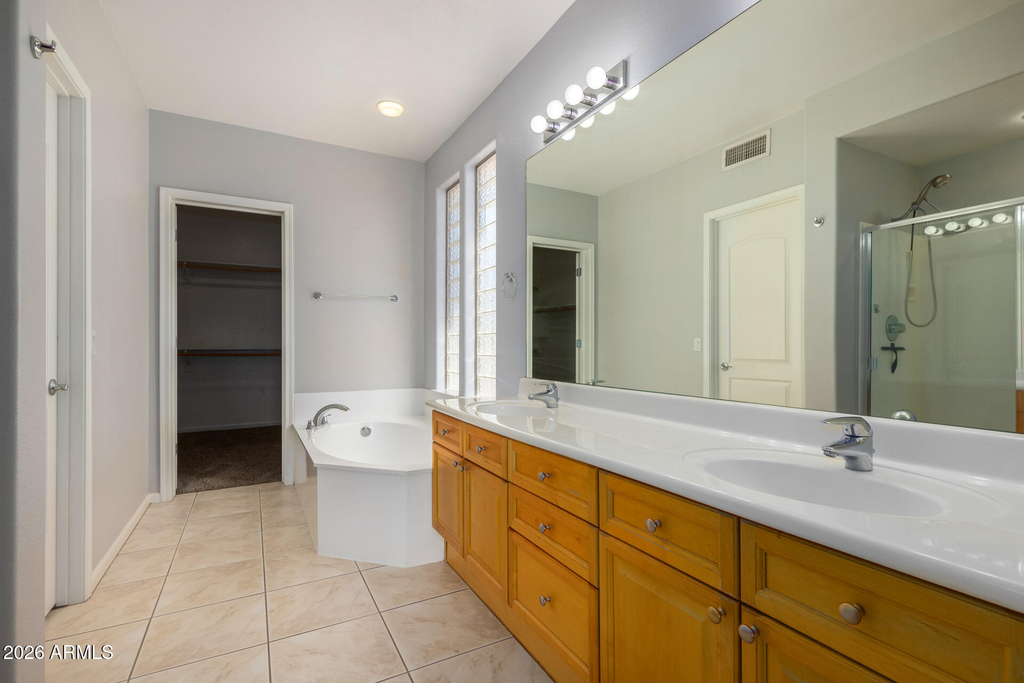 13746 W Cypress Street - Photo 12