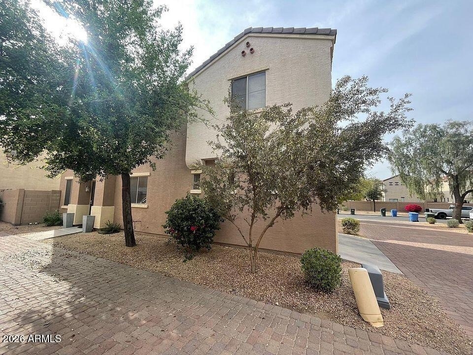 1332 E Dunbar Drive - Photo 1
