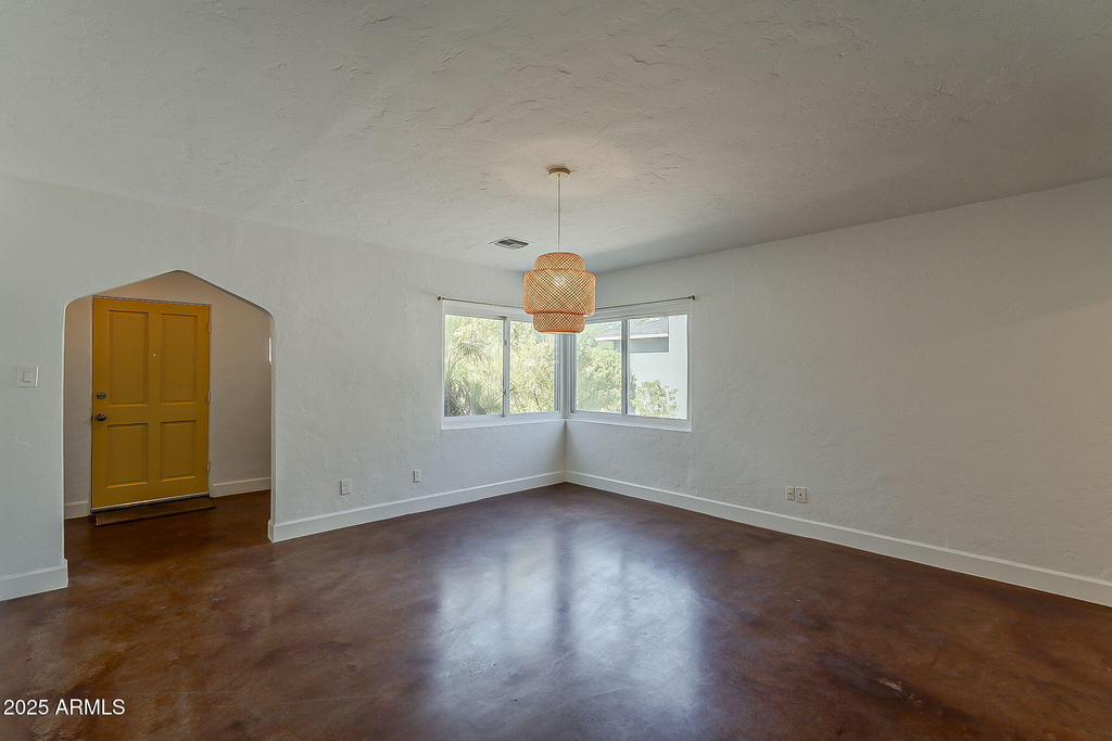 331 W Edgemont Avenue - Photo 12