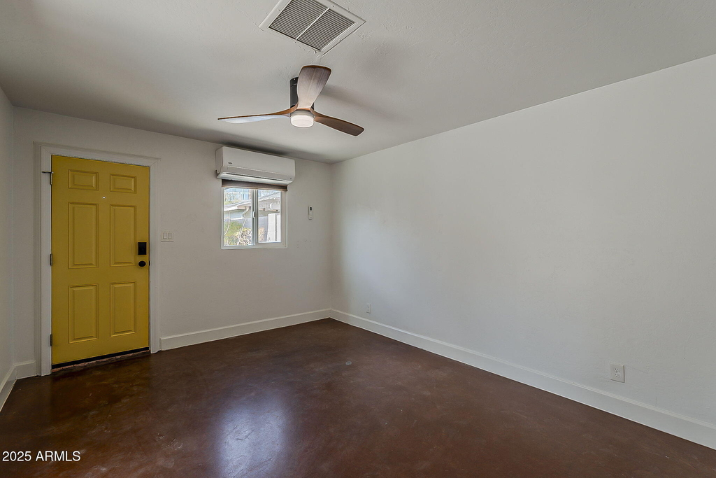 331 W Edgemont Avenue - Photo 52