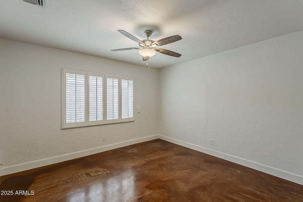 331 W Edgemont Avenue - Photo 20